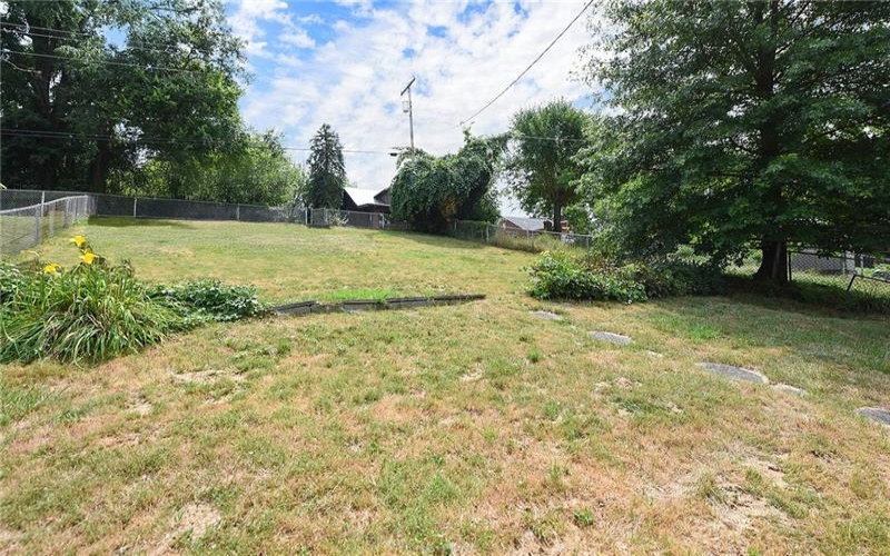 1018 Chess St, Monongahela, 15063, 3 Bedrooms Bedrooms, 6 Rooms Rooms,2 BathroomsBathrooms,Residential,For Sale,Chess St,1701004