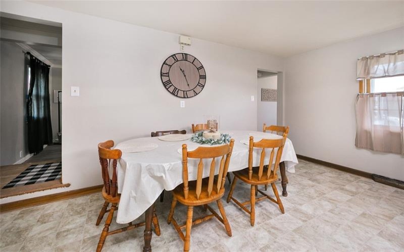 43 4th Ave, Scottdale, 15683, 3 Bedrooms Bedrooms, ,1 BathroomBathrooms,Residential,For Sale,4th Ave,1701010