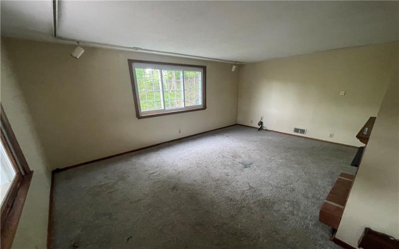 1204 County Home Rd, Greensburg, 15601, 3 Bedrooms Bedrooms, ,Residential,For Sale,County Home Rd,1701020