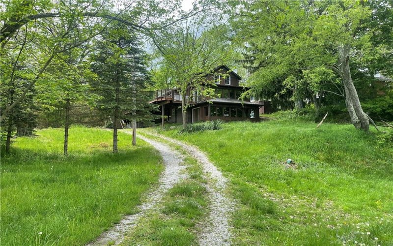 1204 County Home Rd, Greensburg, 15601, 3 Bedrooms Bedrooms, ,Residential,For Sale,County Home Rd,1701020