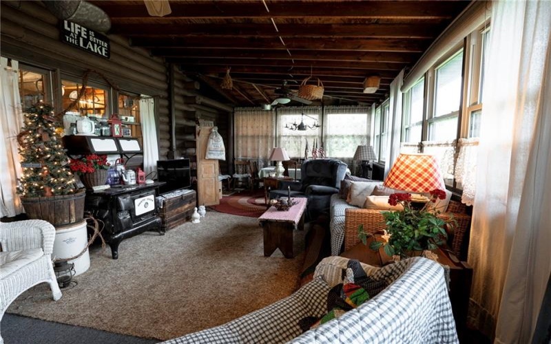 124 Harriet Dr, New Kensington, 15068, 3 Bedrooms Bedrooms, 7 Rooms Rooms,2.1 BathroomsBathrooms,Residential,For Sale,Harriet Dr,1701039