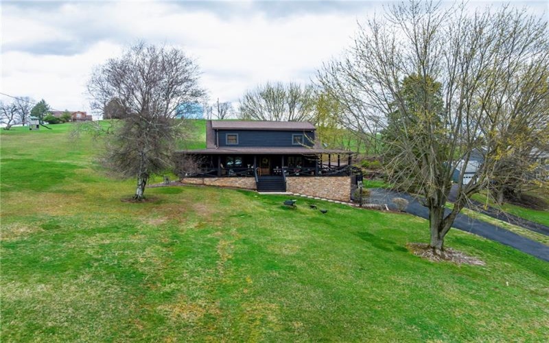 124 Harriet Dr, New Kensington, 15068, 3 Bedrooms Bedrooms, 7 Rooms Rooms,2.1 BathroomsBathrooms,Residential,For Sale,Harriet Dr,1701039