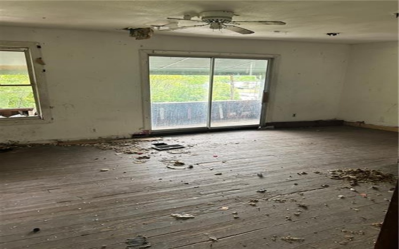 1013 Francis Blvd, New Kensington, 15068, 4 Bedrooms Bedrooms, ,2 BathroomsBathrooms,Residential,For Sale,Francis Blvd,1701061