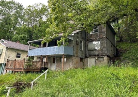 1013 Francis Blvd, New Kensington, 15068, 4 Bedrooms Bedrooms, ,2 BathroomsBathrooms,Residential,For Sale,Francis Blvd,1701061