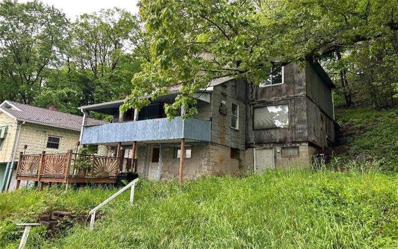 1013 Francis Blvd, New Kensington, 15068, 4 Bedrooms Bedrooms, ,2 BathroomsBathrooms,Residential,For Sale,Francis Blvd,1701061
