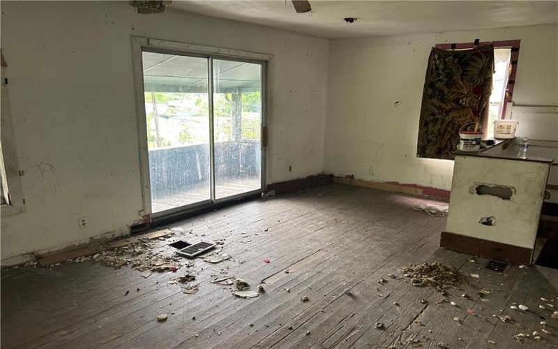 1013 Francis Blvd, New Kensington, 15068, 4 Bedrooms Bedrooms, ,2 BathroomsBathrooms,Residential,For Sale,Francis Blvd,1701061