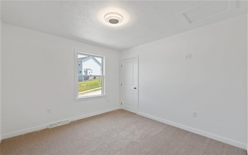 1621 Windsor Road, North Huntingdon, 15642, 4 Bedrooms Bedrooms, 8 Rooms Rooms,2.1 BathroomsBathrooms,Residential,For Sale,Windsor Road,1701066