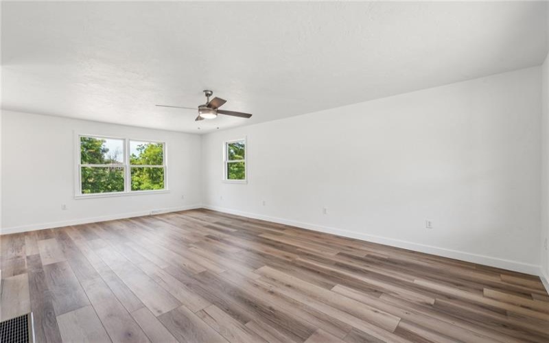 1621 Windsor Road, North Huntingdon, 15642, 4 Bedrooms Bedrooms, 8 Rooms Rooms,2.1 BathroomsBathrooms,Residential,For Sale,Windsor Road,1701066