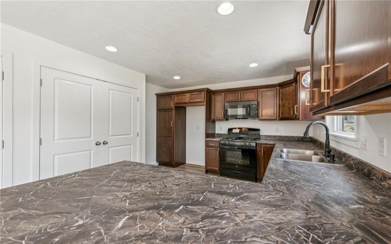 1621 Windsor Road, North Huntingdon, 15642, 4 Bedrooms Bedrooms, 8 Rooms Rooms,2.1 BathroomsBathrooms,Residential,For Sale,Windsor Road,1701066