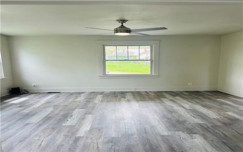 57 Wayne St, Uniontown, 15401, 3 Bedrooms Bedrooms, 7 Rooms Rooms,1.1 BathroomsBathrooms,Residential,For Sale,Wayne St,1700828