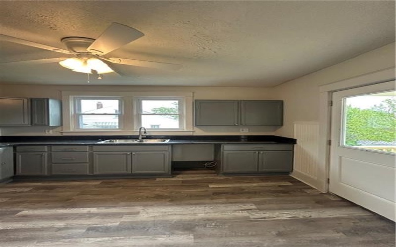 57 Wayne St, Uniontown, 15401, 3 Bedrooms Bedrooms, 7 Rooms Rooms,1.1 BathroomsBathrooms,Residential,For Sale,Wayne St,1700828