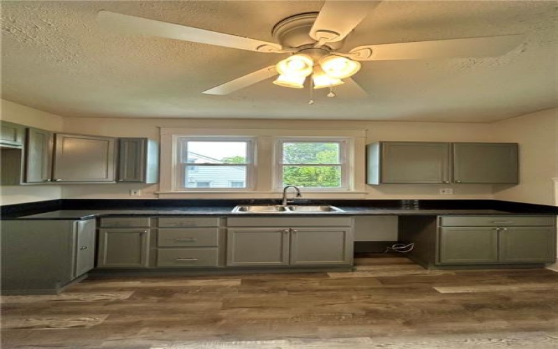 57 Wayne St, Uniontown, 15401, 3 Bedrooms Bedrooms, 7 Rooms Rooms,1.1 BathroomsBathrooms,Residential,For Sale,Wayne St,1700828