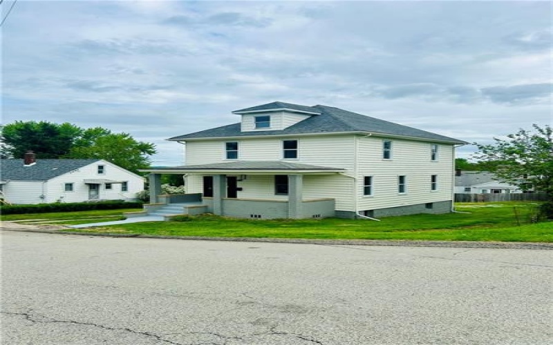 57 Wayne St, Uniontown, 15401, 3 Bedrooms Bedrooms, 7 Rooms Rooms,1.1 BathroomsBathrooms,Residential,For Sale,Wayne St,1700828