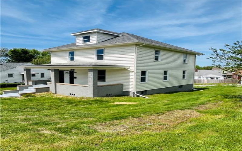 57 Wayne St, Uniontown, 15401, 3 Bedrooms Bedrooms, 7 Rooms Rooms,1.1 BathroomsBathrooms,Residential,For Sale,Wayne St,1700828