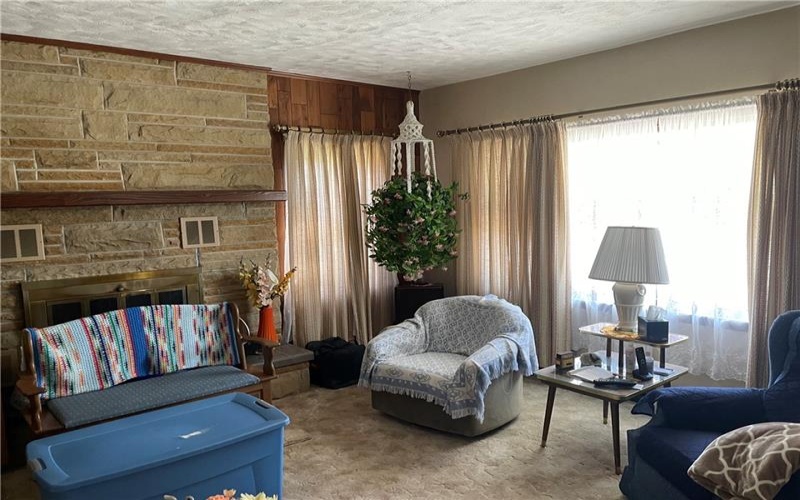 361 High Acres Rd, Greensburg, 15601, 3 Bedrooms Bedrooms, 6 Rooms Rooms,1.1 BathroomsBathrooms,Residential,For Sale,High Acres Rd,1670698