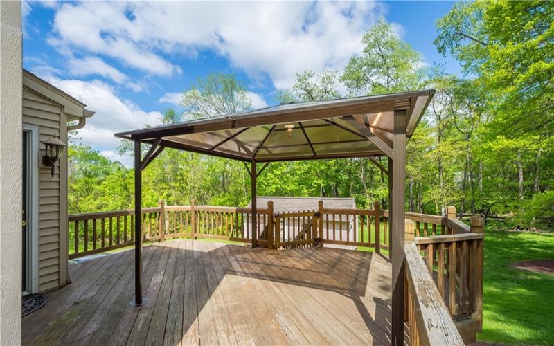 171 Brooke Dr, Venetia, 15367, 4 Bedrooms Bedrooms, 10 Rooms Rooms,2.1 BathroomsBathrooms,Residential,For Sale,Brooke Dr,1700705