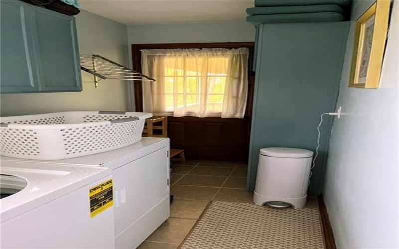 1016 Timberwood Court, Murrysville, 15668, 4 Bedrooms Bedrooms, 11 Rooms Rooms,2.2 BathroomsBathrooms,Residential,For Sale,Timberwood Court,1700843