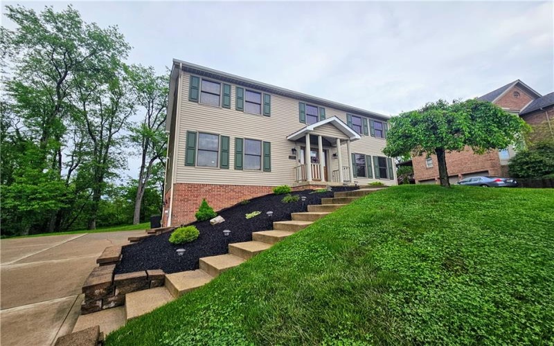 1016 Timberwood Court, Murrysville, 15668, 4 Bedrooms Bedrooms, 11 Rooms Rooms,2.2 BathroomsBathrooms,Residential,For Sale,Timberwood Court,1700843