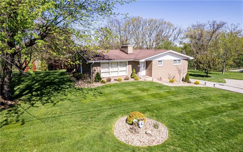626 Woodburn Lane, Greensburg, 15601, 3 Bedrooms Bedrooms, 8 Rooms Rooms,2.1 BathroomsBathrooms,Residential,For Sale,Woodburn Lane,1700866
