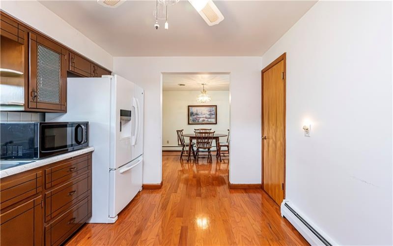 626 Woodburn Lane, Greensburg, 15601, 3 Bedrooms Bedrooms, 8 Rooms Rooms,2.1 BathroomsBathrooms,Residential,For Sale,Woodburn Lane,1700866