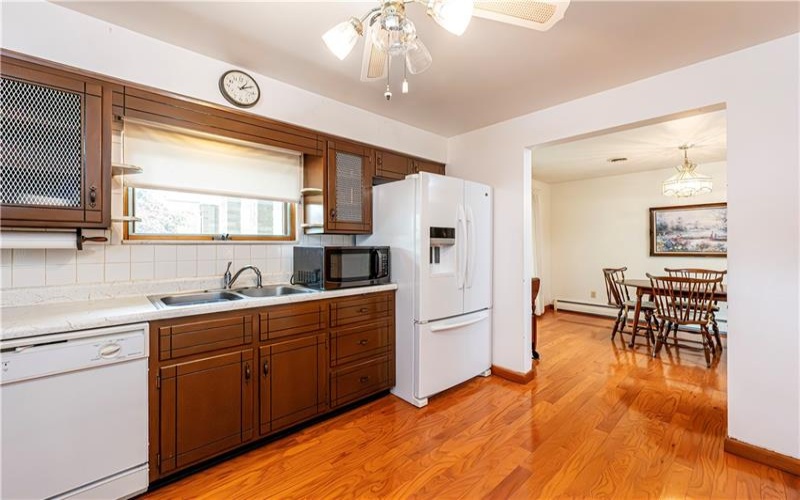 626 Woodburn Lane, Greensburg, 15601, 3 Bedrooms Bedrooms, 8 Rooms Rooms,2.1 BathroomsBathrooms,Residential,For Sale,Woodburn Lane,1700866
