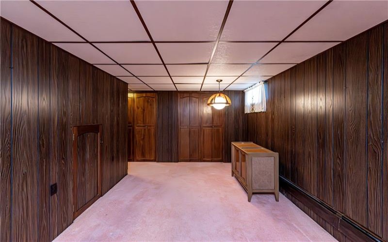 626 Woodburn Lane, Greensburg, 15601, 3 Bedrooms Bedrooms, 8 Rooms Rooms,2.1 BathroomsBathrooms,Residential,For Sale,Woodburn Lane,1700866