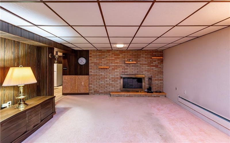 626 Woodburn Lane, Greensburg, 15601, 3 Bedrooms Bedrooms, 8 Rooms Rooms,2.1 BathroomsBathrooms,Residential,For Sale,Woodburn Lane,1700866