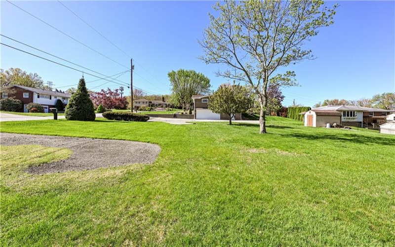 626 Woodburn Lane, Greensburg, 15601, 3 Bedrooms Bedrooms, 8 Rooms Rooms,2.1 BathroomsBathrooms,Residential,For Sale,Woodburn Lane,1700866