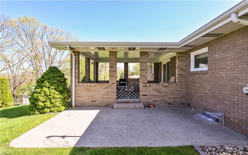 626 Woodburn Lane, Greensburg, 15601, 3 Bedrooms Bedrooms, 8 Rooms Rooms,2.1 BathroomsBathrooms,Residential,For Sale,Woodburn Lane,1700866