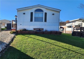 213 Storm Ln, Jeannette, 15644, 3 Bedrooms Bedrooms, ,2 BathroomsBathrooms,Residential,For Sale,Storm Ln,1700891