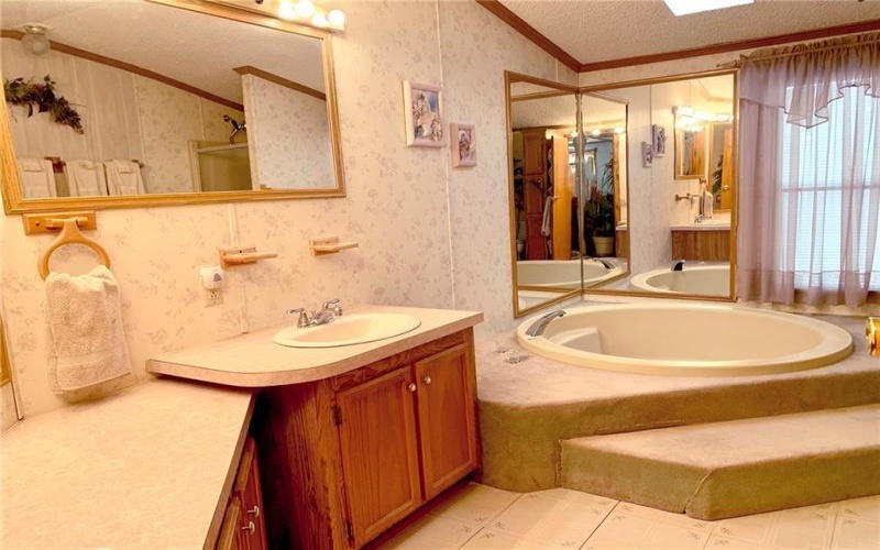 213 Storm Ln, Jeannette, 15644, 3 Bedrooms Bedrooms, ,2 BathroomsBathrooms,Residential,For Sale,Storm Ln,1700891