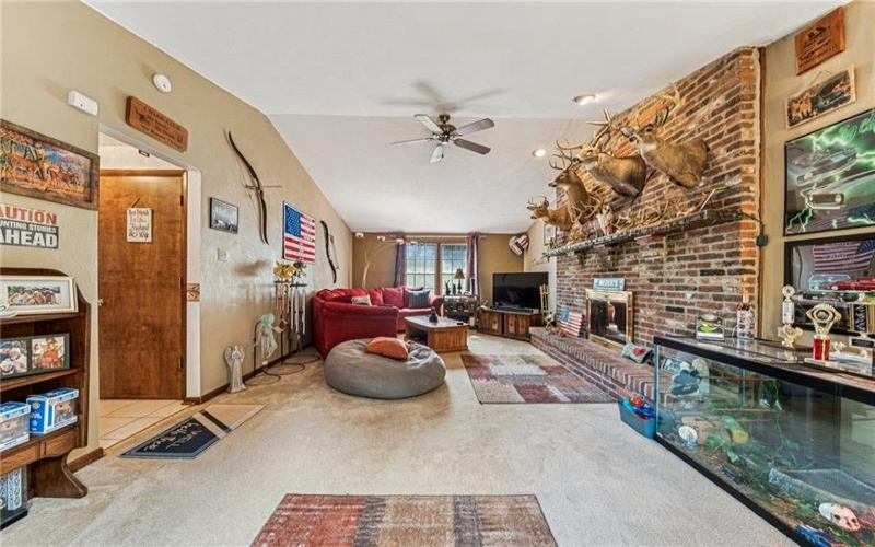 620 Sandy Hill Road, Irwin, 15642, 3 Bedrooms Bedrooms, 9 Rooms Rooms,2.1 BathroomsBathrooms,Residential,For Sale,Sandy Hill Road,1700950