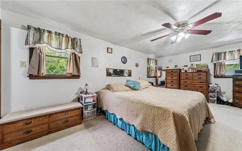 620 Sandy Hill Road, Irwin, 15642, 3 Bedrooms Bedrooms, 9 Rooms Rooms,2.1 BathroomsBathrooms,Residential,For Sale,Sandy Hill Road,1700950
