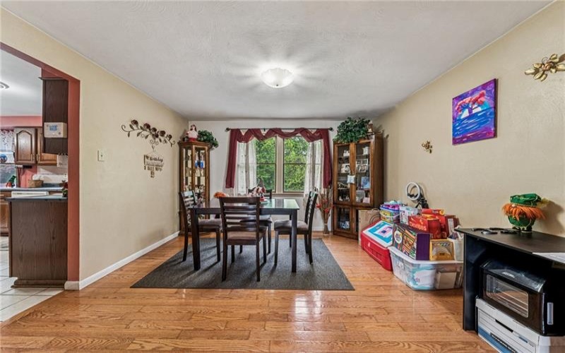 620 Sandy Hill Road, Irwin, 15642, 3 Bedrooms Bedrooms, 9 Rooms Rooms,2.1 BathroomsBathrooms,Residential,For Sale,Sandy Hill Road,1700950