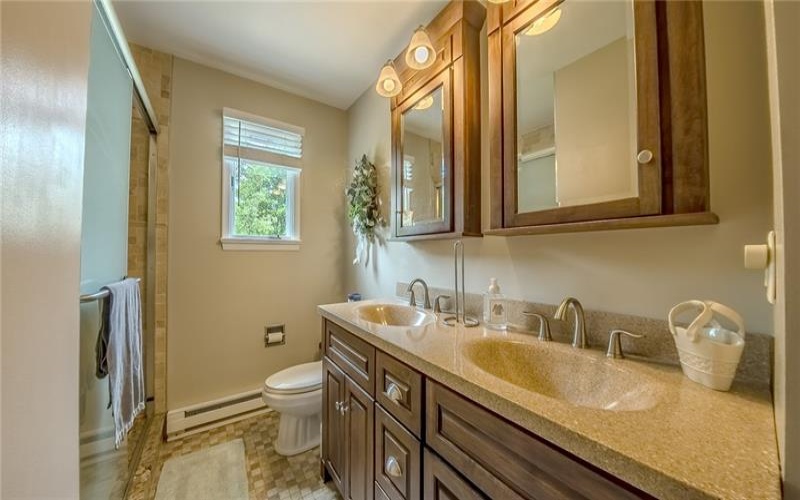 517 Cemetery, Perryopolis, 15473, 3 Bedrooms Bedrooms, 8 Rooms Rooms,2 BathroomsBathrooms,Residential,For Sale,Cemetery,1700967