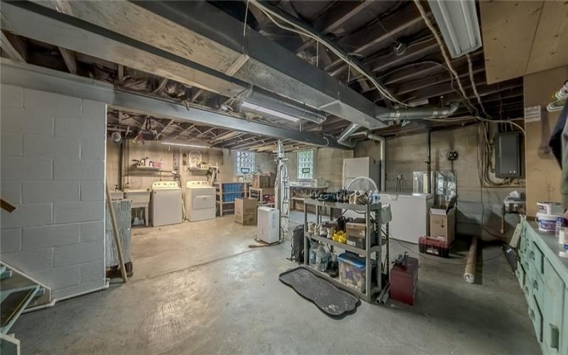 517 Cemetery, Perryopolis, 15473, 3 Bedrooms Bedrooms, 8 Rooms Rooms,2 BathroomsBathrooms,Residential,For Sale,Cemetery,1700967