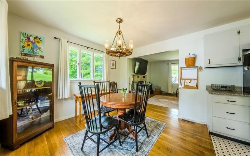 517 Cemetery, Perryopolis, 15473, 3 Bedrooms Bedrooms, 8 Rooms Rooms,2 BathroomsBathrooms,Residential,For Sale,Cemetery,1700967