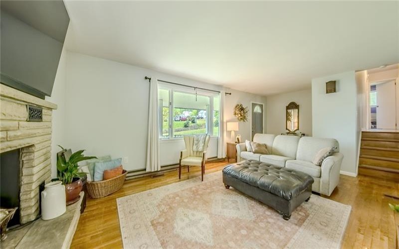 517 Cemetery, Perryopolis, 15473, 3 Bedrooms Bedrooms, 8 Rooms Rooms,2 BathroomsBathrooms,Residential,For Sale,Cemetery,1700967