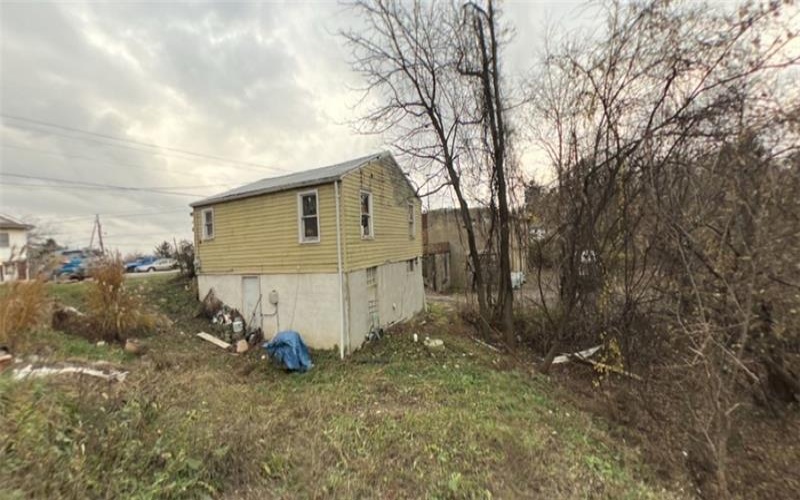 1120 Steubenville Pike, Burgettstown, 15021, 1 Bedroom Bedrooms, ,1 BathroomBathrooms,Residential,For Sale,Steubenville Pike,1700984
