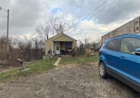 1120 Steubenville Pike, Burgettstown, 15021, 1 Bedroom Bedrooms, ,1 BathroomBathrooms,Residential,For Sale,Steubenville Pike,1700984