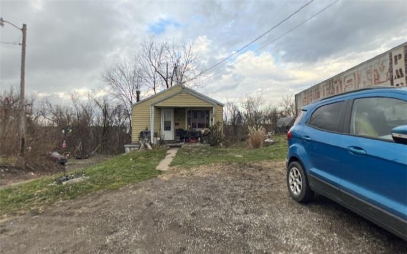1120 Steubenville Pike, Burgettstown, 15021, 1 Bedroom Bedrooms, ,1 BathroomBathrooms,Residential,For Sale,Steubenville Pike,1700984