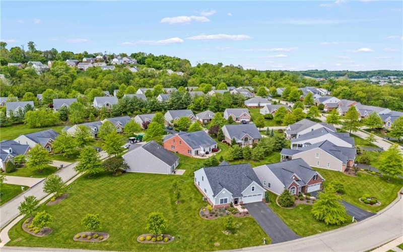 149 Shoreline Drive, McMurray, 15317, 3 Bedrooms Bedrooms, 9 Rooms Rooms,3 BathroomsBathrooms,Residential,For Sale,Shoreline Drive,1701019
