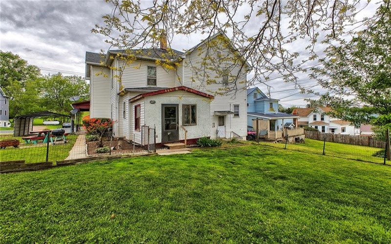 257 Lavansville Rd, Somerset, 15501, ,Multi-unit,For Sale,Lavansville Rd,1701024