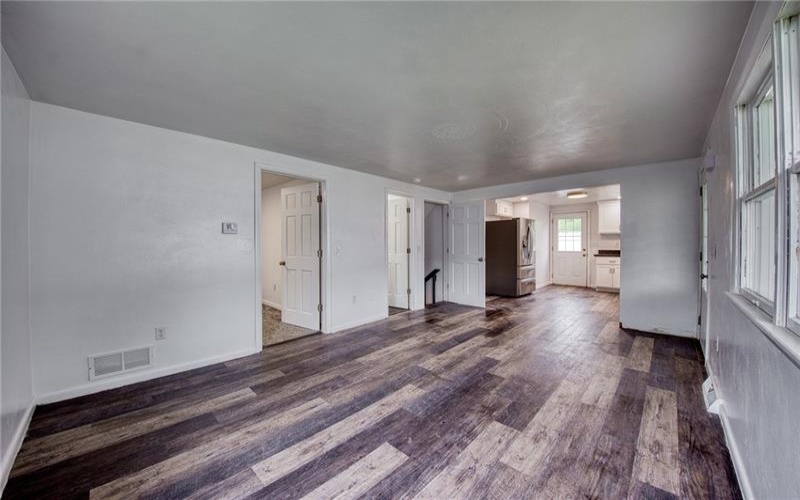 202 Youghiogheny St, Penn, 15675, 2 Bedrooms Bedrooms, 6 Rooms Rooms,2 BathroomsBathrooms,Residential,For Sale,Youghiogheny St,1701056