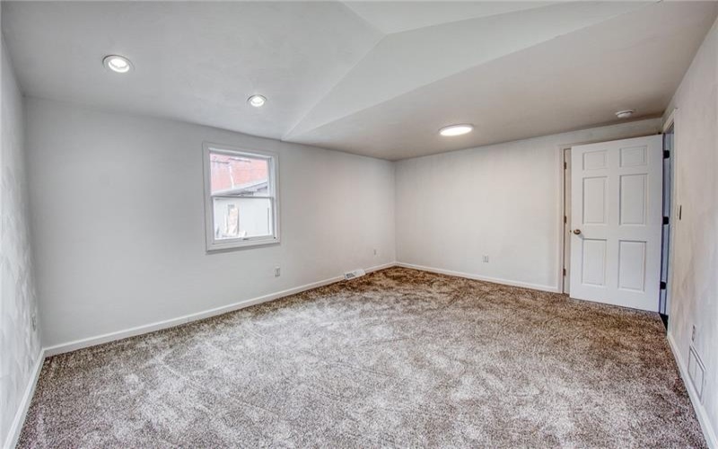 202 Youghiogheny St, Penn, 15675, 2 Bedrooms Bedrooms, 6 Rooms Rooms,2 BathroomsBathrooms,Residential,For Sale,Youghiogheny St,1701056