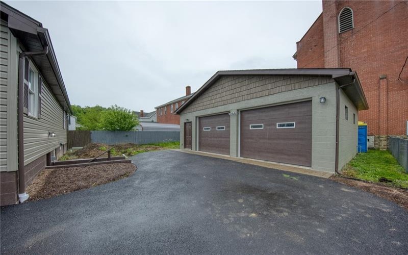 202 Youghiogheny St, Penn, 15675, 2 Bedrooms Bedrooms, 6 Rooms Rooms,2 BathroomsBathrooms,Residential,For Sale,Youghiogheny St,1701056