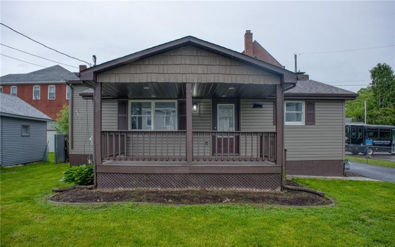 202 Youghiogheny St, Penn, 15675, 2 Bedrooms Bedrooms, 6 Rooms Rooms,2 BathroomsBathrooms,Residential,For Sale,Youghiogheny St,1701056