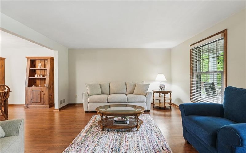 4302 Summervale Ct, Murrysville, 15668, 4 Bedrooms Bedrooms, 9 Rooms Rooms,2.1 BathroomsBathrooms,Residential,For Sale,Summervale Ct,1701068