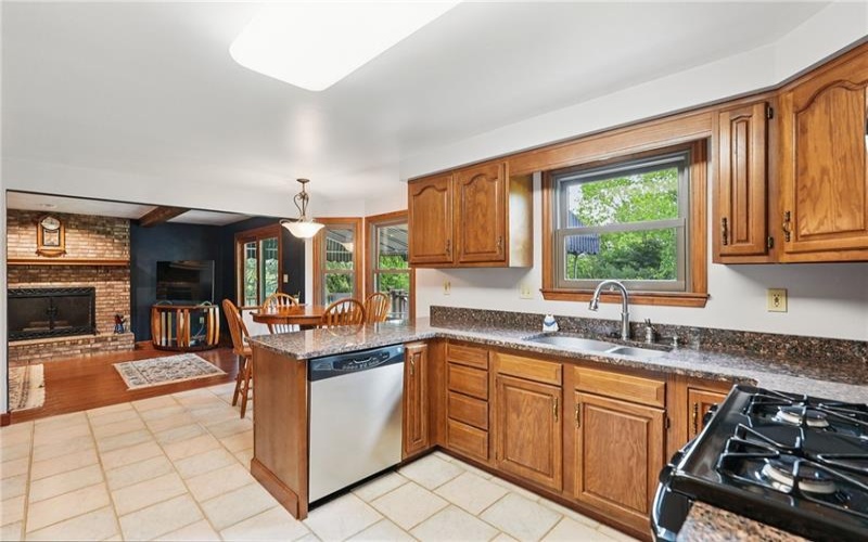 4302 Summervale Ct, Murrysville, 15668, 4 Bedrooms Bedrooms, 9 Rooms Rooms,2.1 BathroomsBathrooms,Residential,For Sale,Summervale Ct,1701068