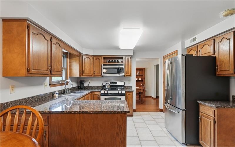 4302 Summervale Ct, Murrysville, 15668, 4 Bedrooms Bedrooms, 9 Rooms Rooms,2.1 BathroomsBathrooms,Residential,For Sale,Summervale Ct,1701068